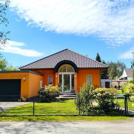 Ferienwohnung Am Waldesrand - Garten, Terrasse, Grill, Luftkuehler, Massagesessel, Kinderspielecke, Spielekonsole Cottbus Exterior foto